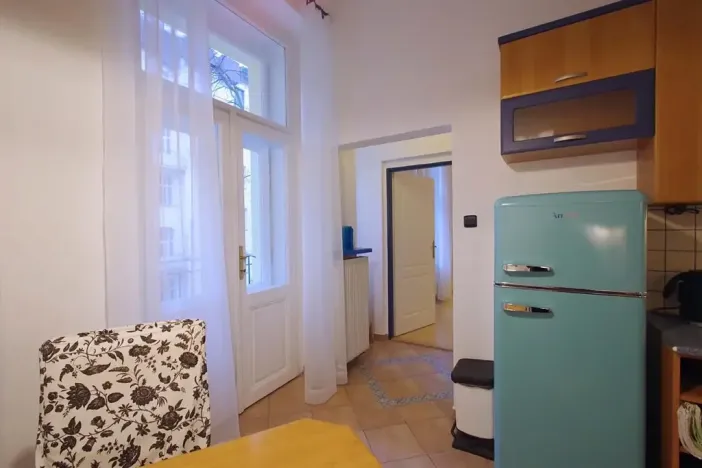 Pronájem bytu 1+1, Praha - Vinohrady, Polská, 45 m2
