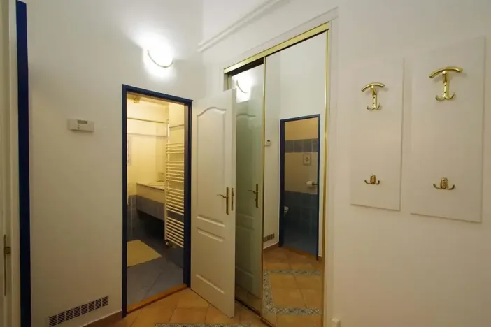 Pronájem bytu 1+1, Praha - Vinohrady, Polská, 45 m2