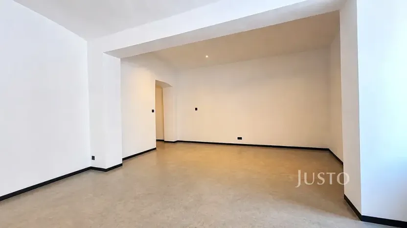 Pronájem obchodního prostoru, Písek, Žižkova třída, 42 m2