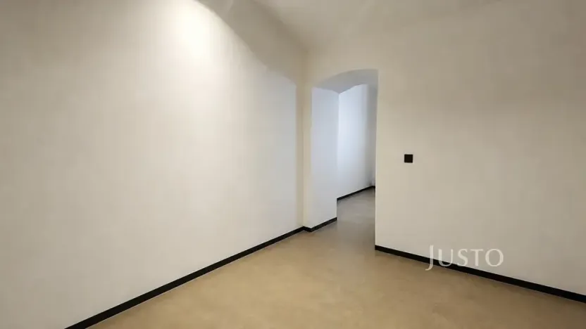 Pronájem obchodního prostoru, Písek, Žižkova třída, 42 m2