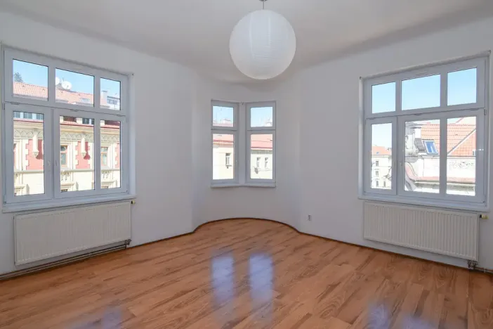 Pronájem bytu 2+kk, Praha - Košíře, Brožíkova, 65 m2