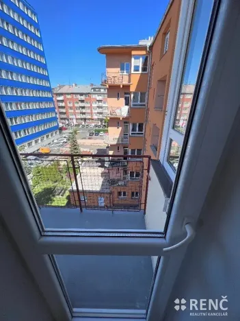 Pronájem bytu 2+kk, Brno, Štefánikova, 33 m2
