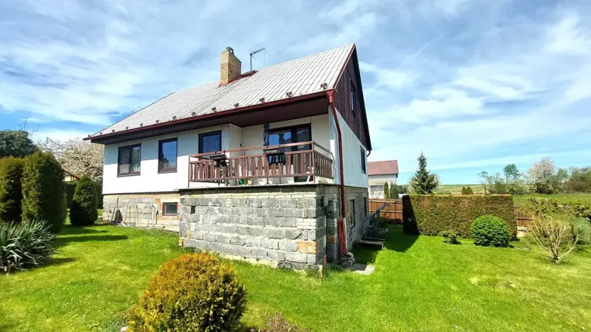 Prodej rodinného domu, Bratronice, U Kamene, 126 m2