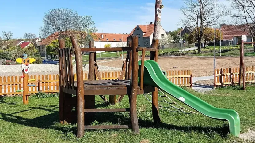 Prodej rodinného domu, Bratronice, U Kamene, 126 m2