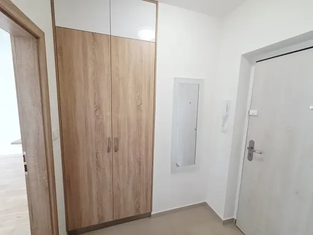 Pronájem bytu 1+kk, Uherské Hradiště, Zahrádky, 39 m2