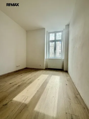 Pronájem bytu 2+kk, Plzeň, Klatovská třída, 50 m2