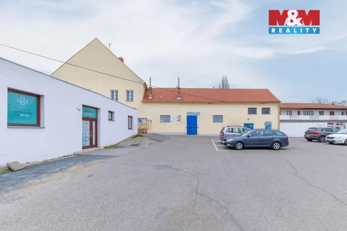 Pronájem obchodního prostoru, Slavkov u Brna, Palackého náměstí, 134 m2