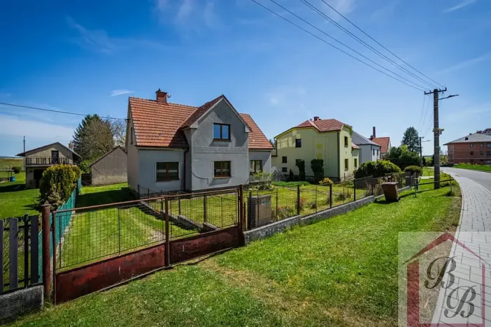 Prodej rodinného domu, Jičín, 164 m2