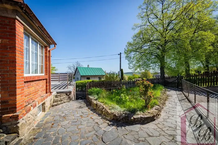 Prodej rodinného domu, Dobrovice, 219 m2