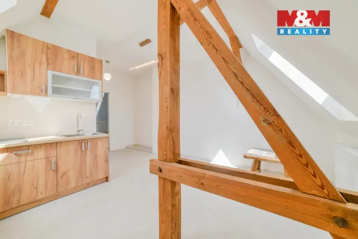 Pronájem bytu 1+kk, Cheb, Zlatá, 36 m2