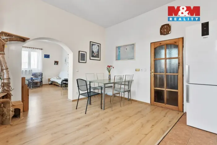 Prodej obchodního prostoru, Mimoň - Mimoň II, náměstí Čsl. armády, 150 m2