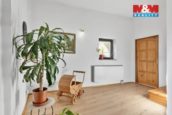 Prodej obchodního prostoru, Mimoň - Mimoň II, náměstí Čsl. armády, 150 m2