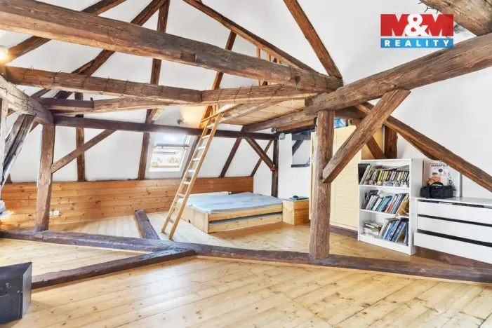 Prodej obchodního prostoru, Mimoň - Mimoň II, náměstí Čsl. armády, 150 m2