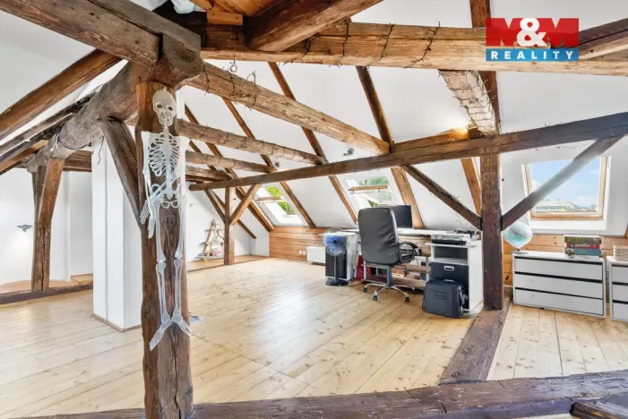Prodej obchodního prostoru, Mimoň - Mimoň II, náměstí Čsl. armády, 150 m2