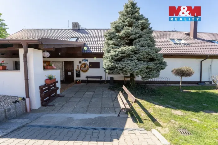 Prodej rodinného domu, Suchdol, 390 m2