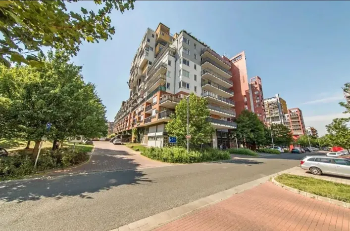 Pronájem bytu 2+kk, Praha - Vysočany, Pod Harfou, 54 m2