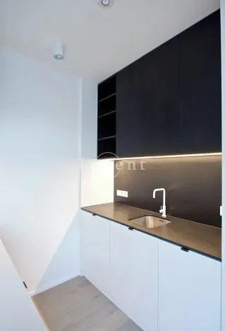 Pronájem bytu 1+kk, Praha - Vinohrady, náměstí Jiřího z Poděbrad, 39 m2