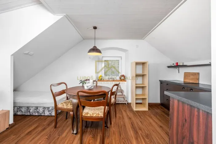 Prodej rodinného domu, Černá v Pošumaví, 210 m2