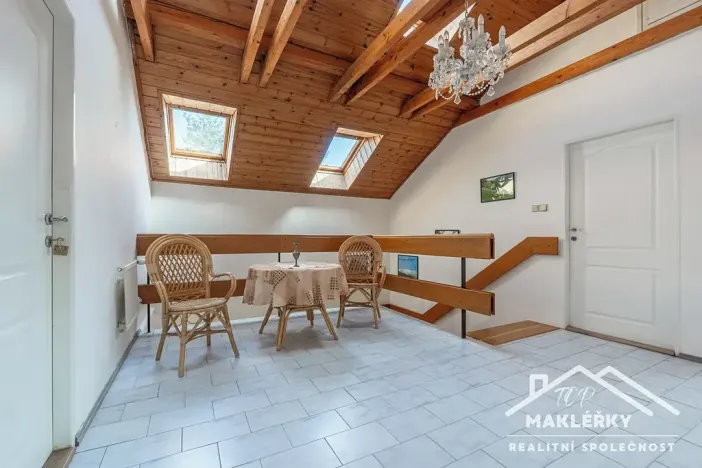 Prodej rodinného domu, Šestajovice, Máchova, 278 m2