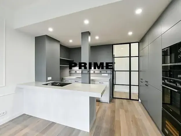 Pronájem bytu 4+kk, Praha - Vinohrady, náměstí Jiřího z Poděbrad, 107 m2