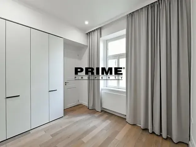 Pronájem bytu 3+kk, Praha - Vinohrady, náměstí Jiřího z Poděbrad, 92 m2