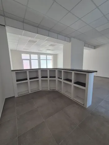 Pronájem obchodního prostoru, Kladno, Komenského, 96 m2