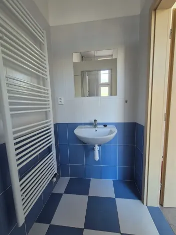 Pronájem obchodního prostoru, Kladno, Komenského, 96 m2