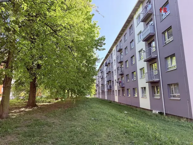 Prodej bytu 2+1, Milovice, Spojovací, 47 m2