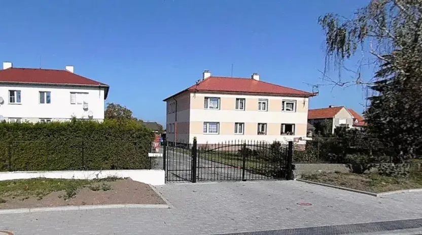 Prodej bytu 3+1, Rostoklaty, 52 m2