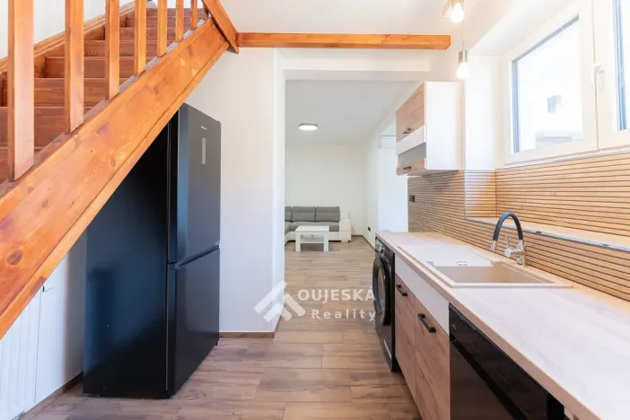 Pronájem bytu 2+kk, Ivančice, Žerotínovo náměstí, 55 m2