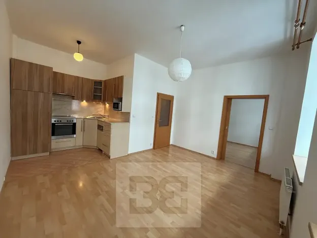 Pronájem bytu 2+kk, Praha - Holešovice, V háji, 44 m2