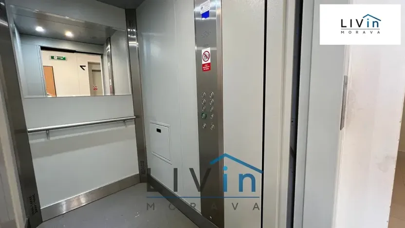 Pronájem bytu 1+kk, Olomouc, Janského, 37 m2