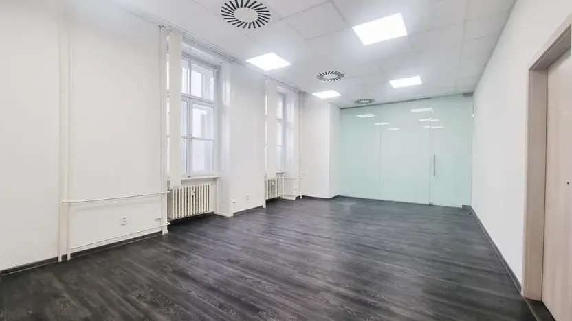 Pronájem kanceláře, Brno, Sukova, 46 m2