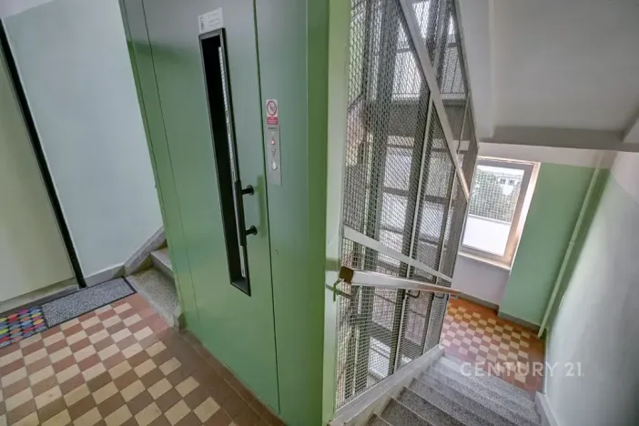 Pronájem bytu 2+1, Praha - Žižkov, Pod lipami, 52 m2