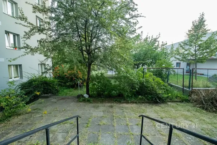 Pronájem bytu 2+1, Praha - Žižkov, Pod lipami, 52 m2