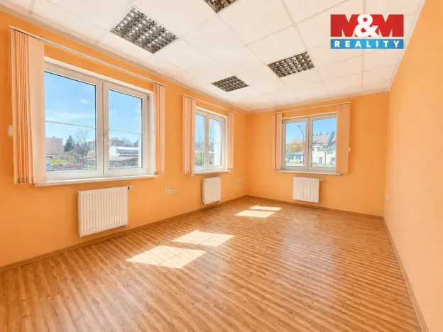 Pronájem skladu, Hlinsko, Tyršova, 196 m2