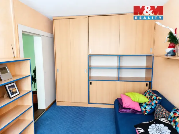 Pronájem bytu 3+1, Praha - Libuš, V rohu, 82 m2