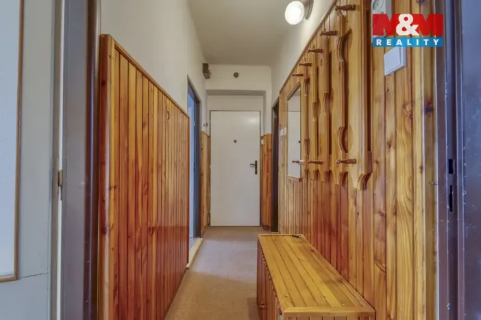 Prodej bytu 3+1, Strážov, 75 m2