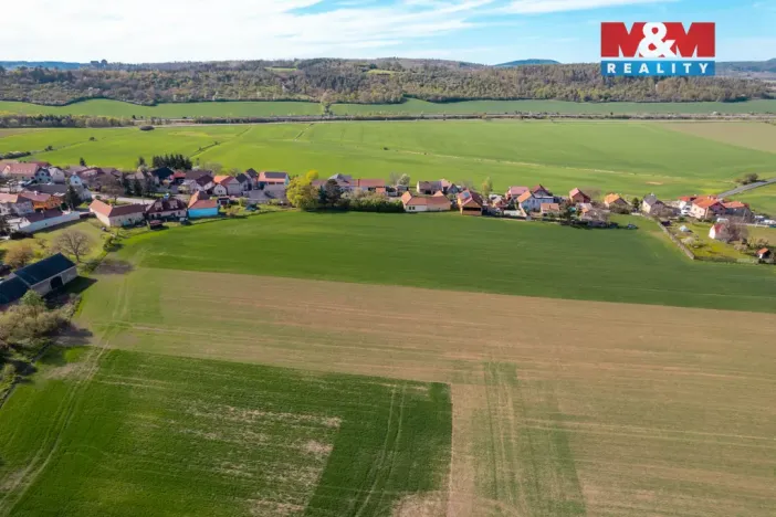Prodej pozemku pro bydlení, Chlustina, 25961 m2