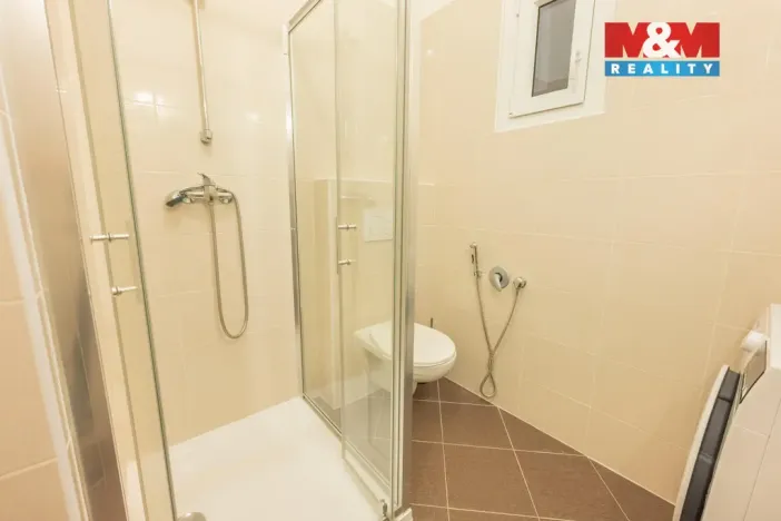 Pronájem bytu 2+kk, Praha - Holešovice, Bubenská, 62 m2