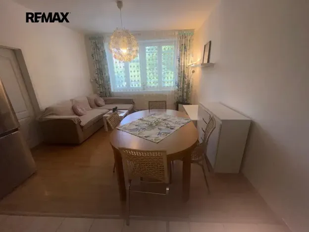 Pronájem bytu 2+kk, Praha - Žižkov, U kněžské louky, 50 m2