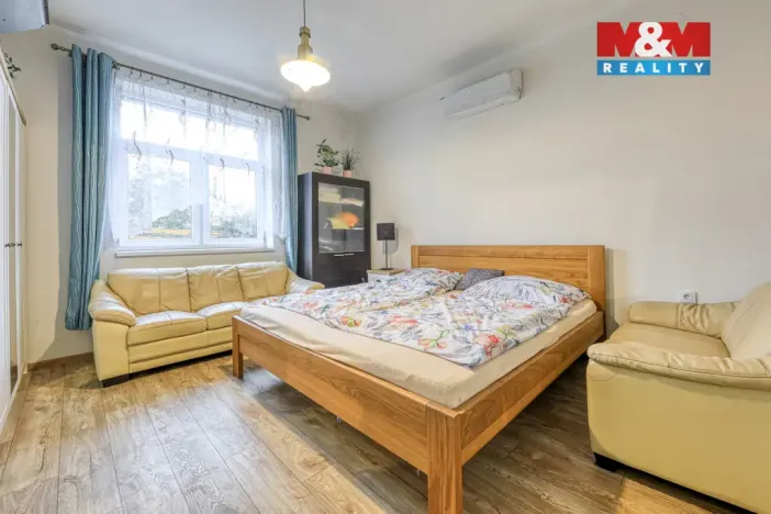 Prodej rodinného domu, Zahrádka, 300 m2