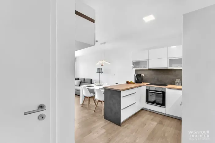 Pronájem bytu 3+kk, Lochenice, 103 m2