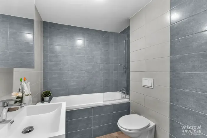 Pronájem bytu 3+kk, Lochenice, 103 m2