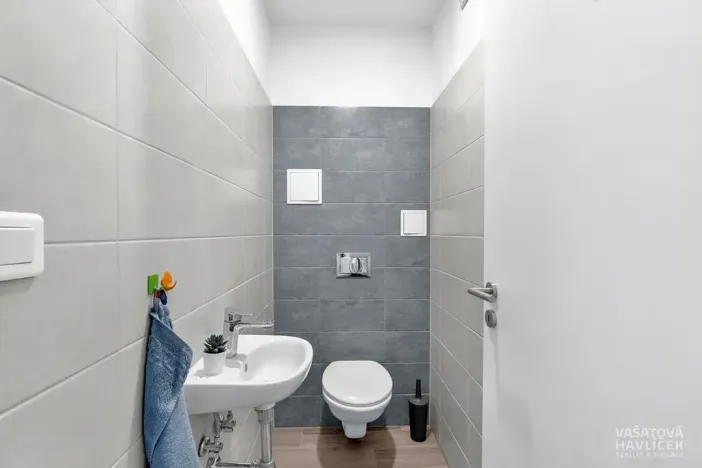 Pronájem bytu 3+kk, Lochenice, 103 m2