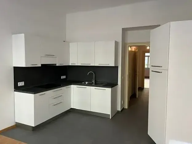 Pronájem bytu 2+kk, Praha - Bubeneč, Kamenická, 52 m2
