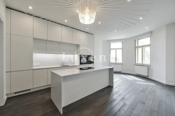 Pronájem bytu 4+kk, Praha - Vinohrady, Laubova, 137 m2