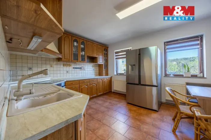 Prodej rodinného domu, Korozluky, 200 m2