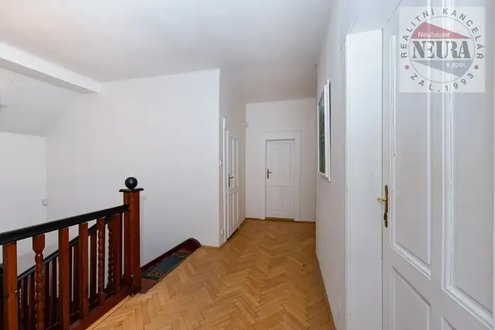Prodej vily, Praha - Motol, U hrušky, 295 m2