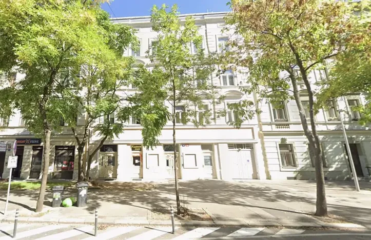 Pronájem bytu 2+kk, Praha - Bubeneč, Korunovační, 36 m2